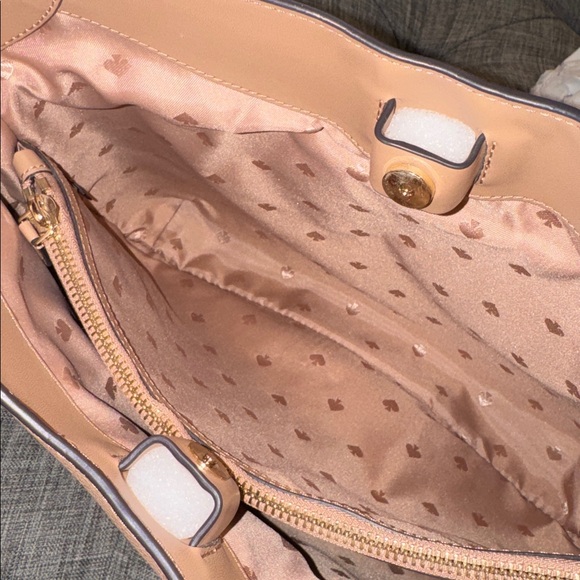 Kate Spade Bag Aster Tan Leather Shoulder Bag - Picture 13 of 17